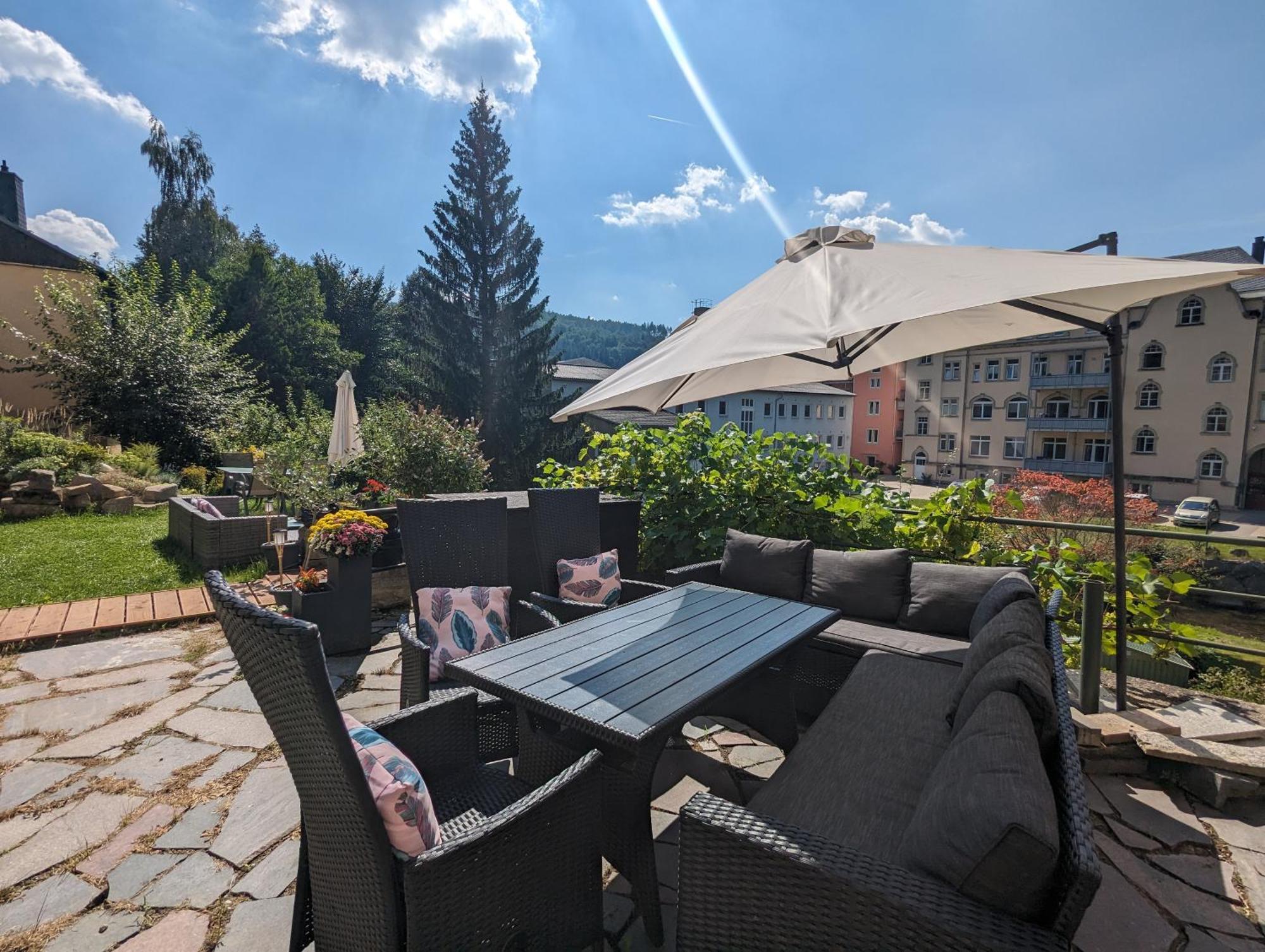 Hw4B - Urlaubsmagie - Zentral Mit Gemeinschaftsgarten, -Pool, -Sauna & Whirlpool Sebnitz Exterior foto