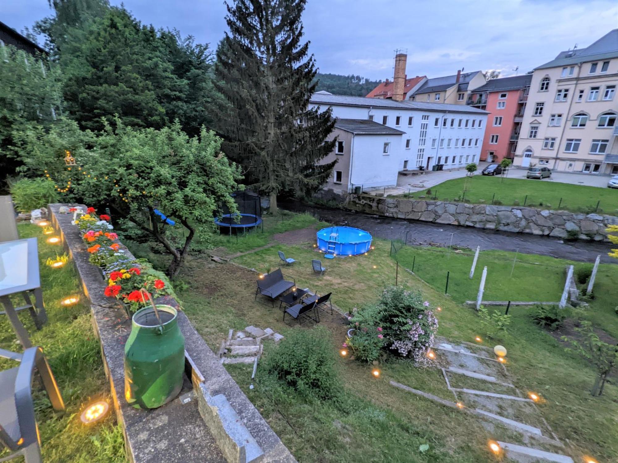 Hw4B - Urlaubsmagie - Zentral Mit Gemeinschaftsgarten, -Pool, -Sauna & Whirlpool Sebnitz Exterior foto
