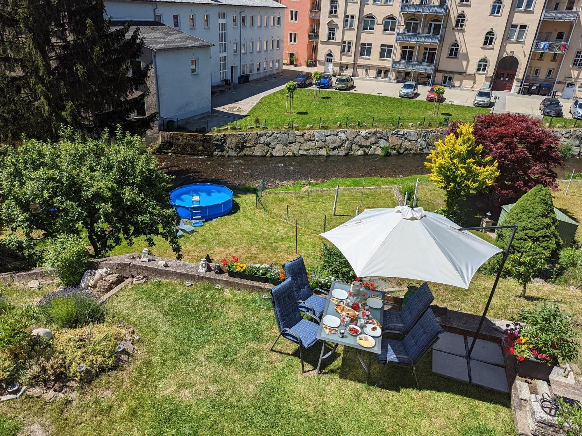 Hw4B - Urlaubsmagie - Zentral Mit Gemeinschaftsgarten, -Pool, -Sauna & Whirlpool Sebnitz Exterior foto