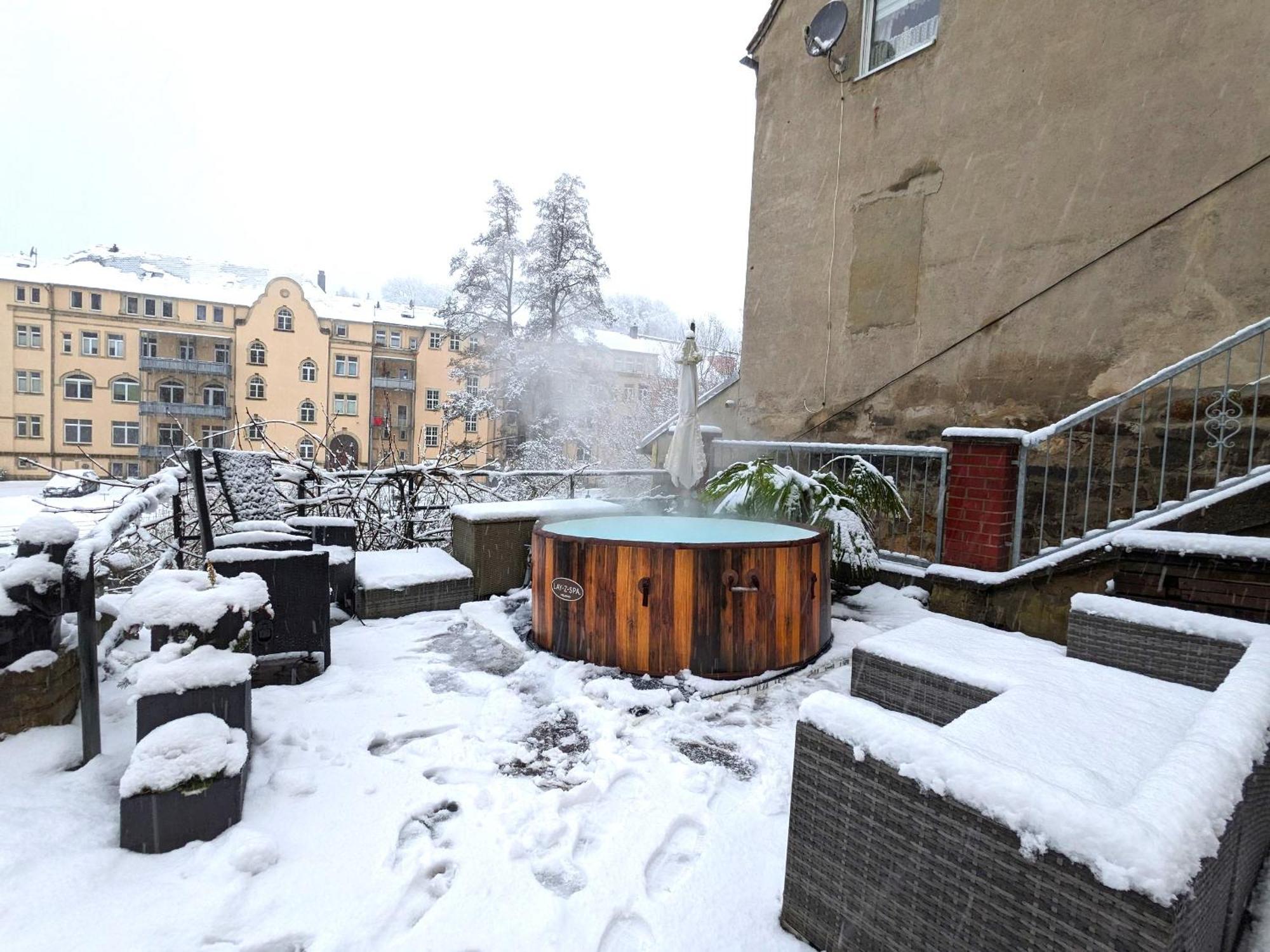 Hw4B - Urlaubsmagie - Zentral Mit Gemeinschaftsgarten, -Pool, -Sauna & Whirlpool Sebnitz Exterior foto